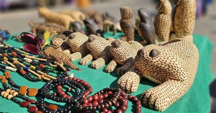 Iecam leva cultura Guarani ao Brique da Redenção no Mês dos Povos Indígenas
