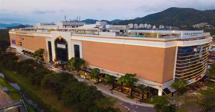 Adeus no Shopping Villa Romana: Falência arranca varejista nº1 em gigante de Florianópolis, SC