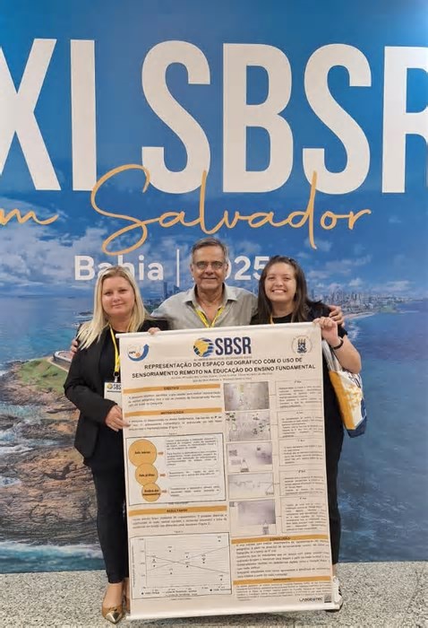 Aluna de Geografia da UFSM é premiada por estudo sobre uso de imagens de satélite na educação básica