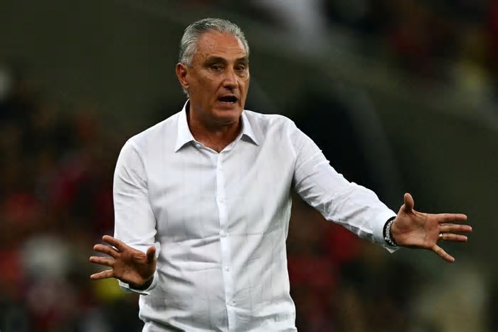 Tite anuncia pausa na carreira para cuidar de saúde mental e física