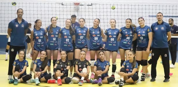 Atletas do Vôlei de Forquilhinha disputam Campeonato de Seleções em Brasília