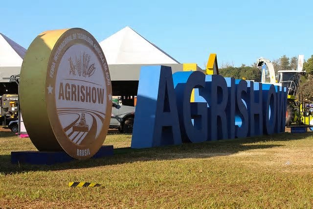 Bússola & Cia: Agrishow atrai marcas famosas de olho no 'agromoney'