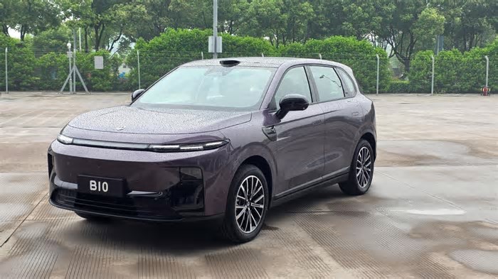 Leapmotor apresenta B10, o 'Compass' elétrico; estreia no Brasil será ainda esse ano