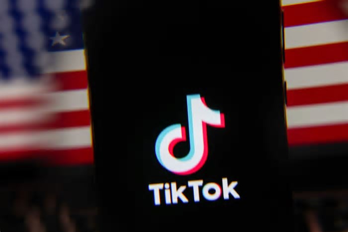 Trump volta a prorrogar prazo para venda do TikTok nos Estados Unidos