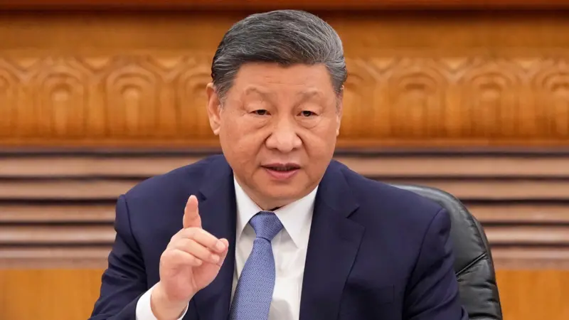 China retalia EUA com tarifa de 125% e dólar despenca em relação a moedas de outros países ricos