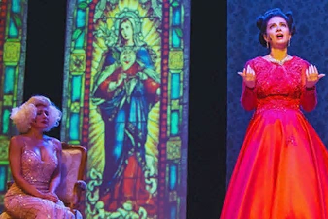Claudia Ohana e Maria Helena Chira dividem o palco em peça no Sesi