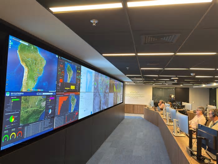 Veja como funciona centro tecnológico da Eletrobras que monitora linhas e hidrelétricas com dados sobre o clima