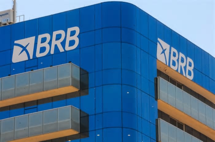 Venda do Banco Master ao BRB mobiliza rede de figuras influentes