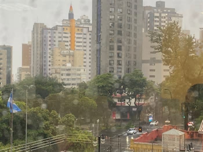 Defesa Civil alerta para chuvas fortes em Belo Horizonte com até 100 mm de precipitação