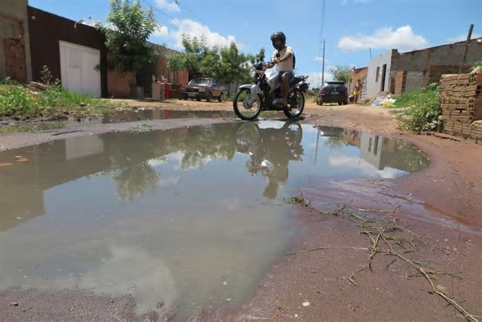 Bancos travam empréstimos de R$ 1,5 bilhão em obras da Cagece em 18 cidades do Ceará; veja locais