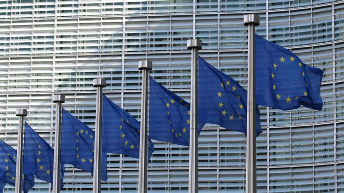 Europa é pressionada pelos EUA a desistir de regras de IA, revela portal