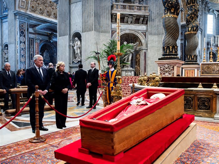 Francisco, o reformista (mas nem tanto) que não voltou à Argentina, seu país natal