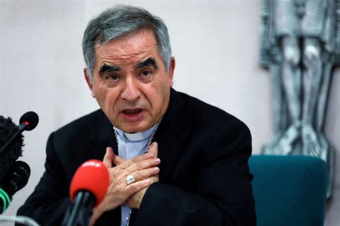 Entenda caso do cardeal demitido pelo papa que quer participar do conclave
