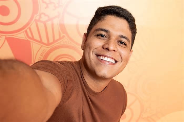 No 'BBB 25', Guilherme ganhou no voto único, mas perdeu para Renata no voto por média geral