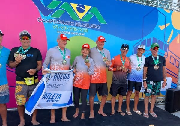 Salvador entra para a história ao sediar o maior campeonato de canoa polinésia do Brasil