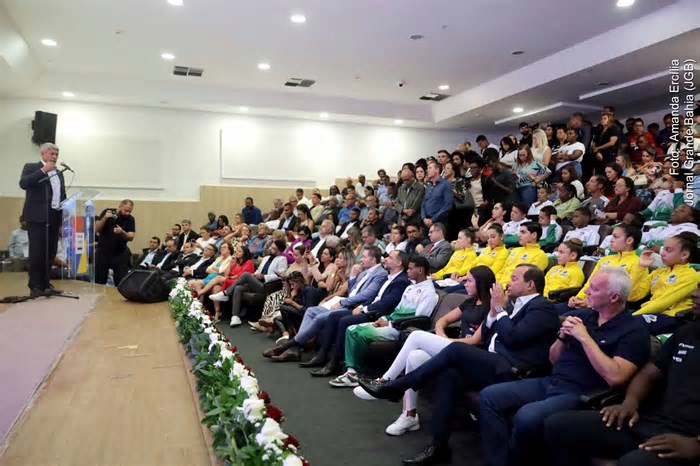 Governo da Bahia anuncia R$ 10 milhões para o FazAtleta 2025 e amplia apoio a projetos sociais