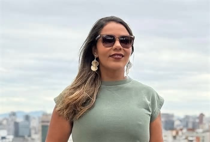 Mani Reggo posa 'plena' após vencer Davi Brito na Justiça e ele anunciar que vai ser pai