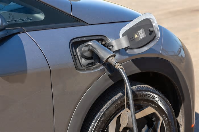 Tesla perde terreno e BYD lidera em elétricos no primeiro trimestre