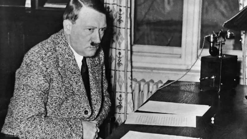 'Hitler estava destruído, seu rosto era uma máscara de medo e confusão': como foram os últimos dias do líder nazista há 80 anos