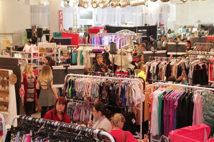 Pesquisa indica que 99% dos consumidores de Manaus vão às compras no Dia das Mães