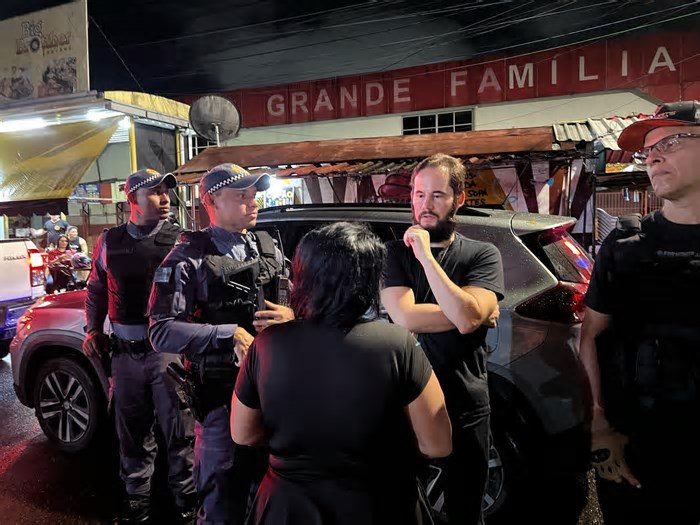 CIF autua bares e adegas por funcionamento irregular em Manaus