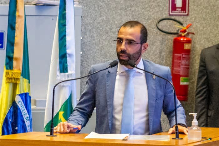Câmara discute gastos com passagens