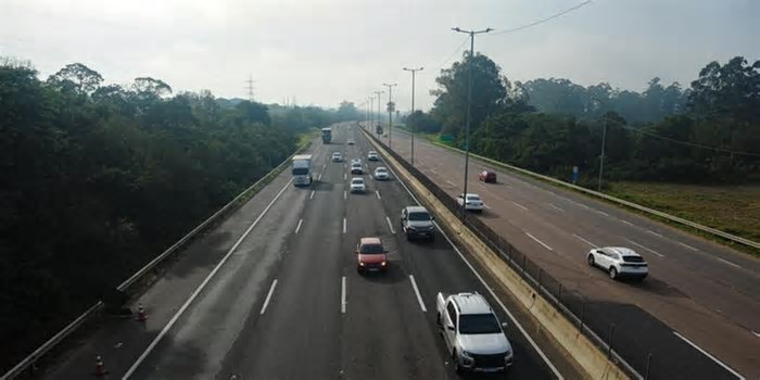 Volta do feriadão tem trânsito intenso nas rodovias e rodoviária de Porto Alegre