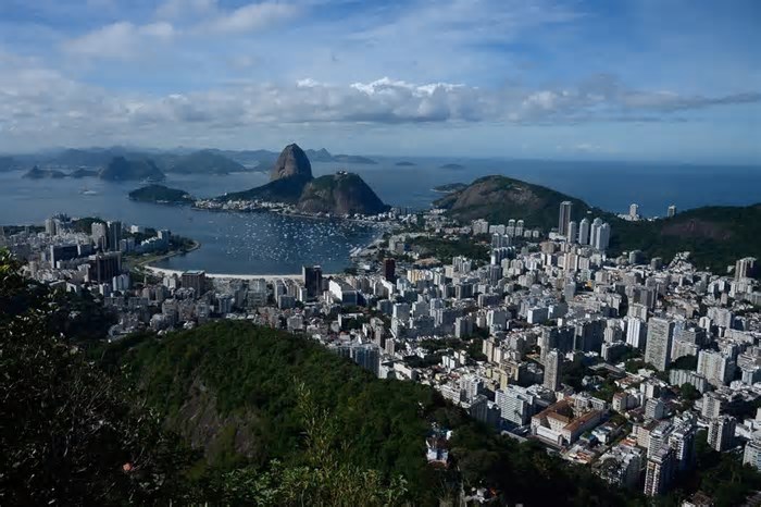 'Megaferiado' no Rio de Janeiro: veja o que abre e o que fecha na Páscoa, Tiradentes e São Jorge