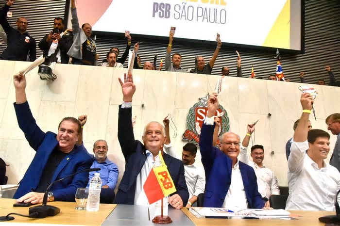 França diz que é “difícil Lula mexer” em Alckmin como vice em 2026