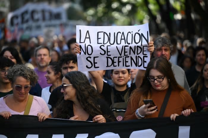 O financiamento científico não pode estar refém de políticas inimigas da ciência