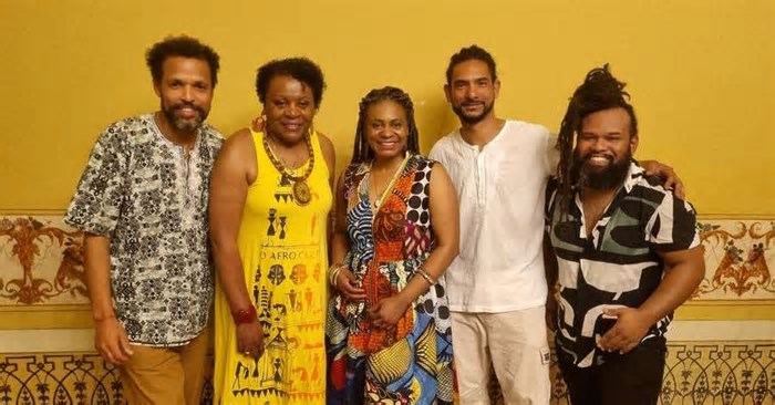 Uma quinta-feira de shows gratuitos em Porto Alegre