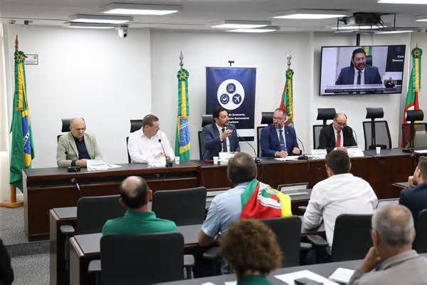 Audiência Pública rejeita modelo de concessão do Bloco 2