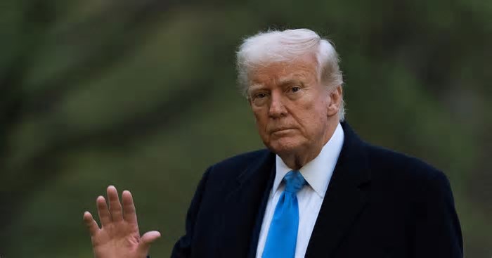 Trump diz que tarifas ‘já estão trazendo bilhões’ aos EUA e volta a pedir para que BC corte juros