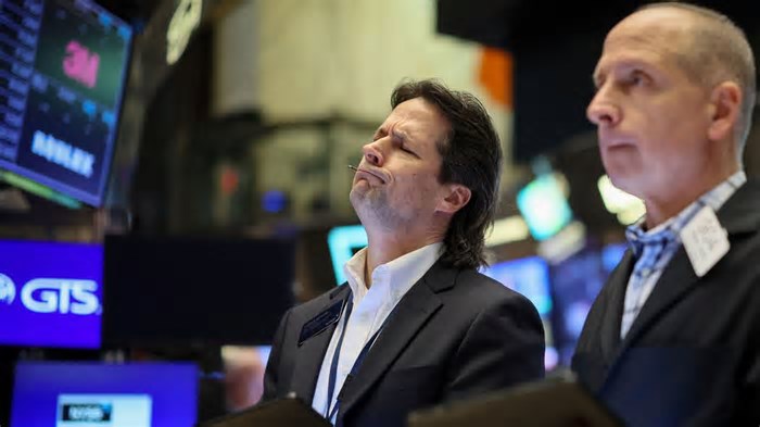 Bolsas no mundo caem até 20% desde posse de Trump