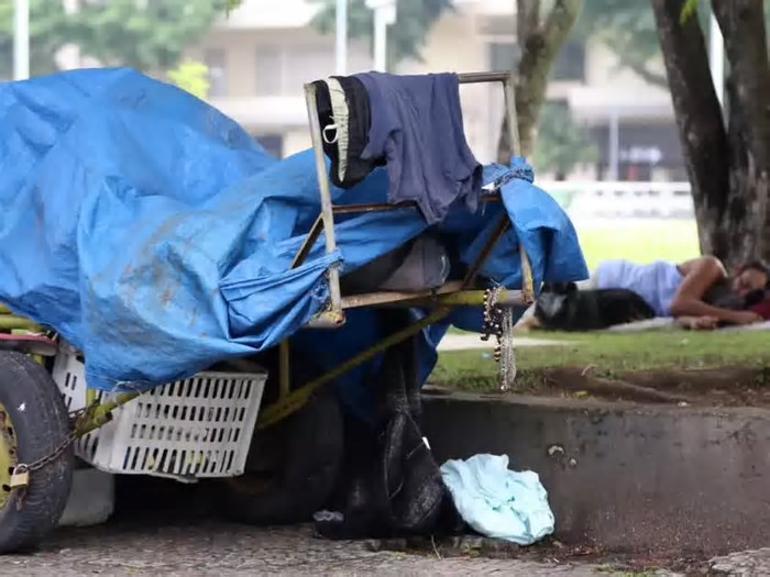 Mais de 335 mil pessoas vivem em situação de rua no Brasil