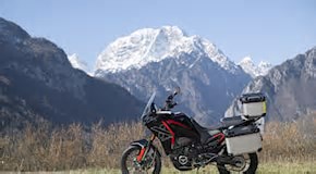 X-Cape 700: design rinnovato, tecnologia al top e anima off-road