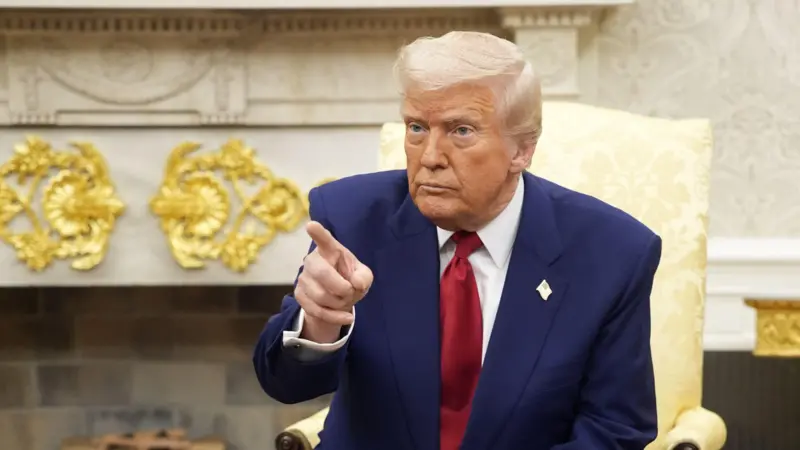 Trump 'dobra aposta' e amplia tarifas contra a China para 104%; entenda o impacto para o mundo