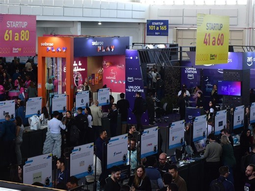 Com foco em negócios e IA, edição 2025 do Startup Summit é lançada em Florianópolis