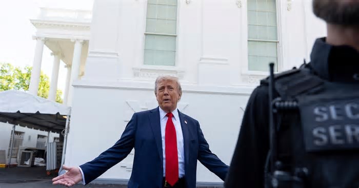 Aprovação de Trump cai desde a posse e é a pior para 100 primeiros dias de governo em 70 anos