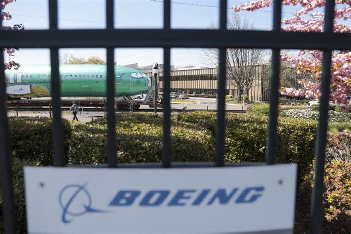 Boeing confirma que China rejeitou envio de aviões novos durante guerra comercial com EUA