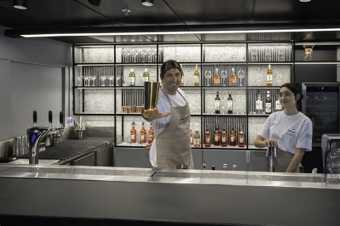 Sistema Fecomércio tem vagas para cursos gratuitos de barista e garçom em Belo Horizonte