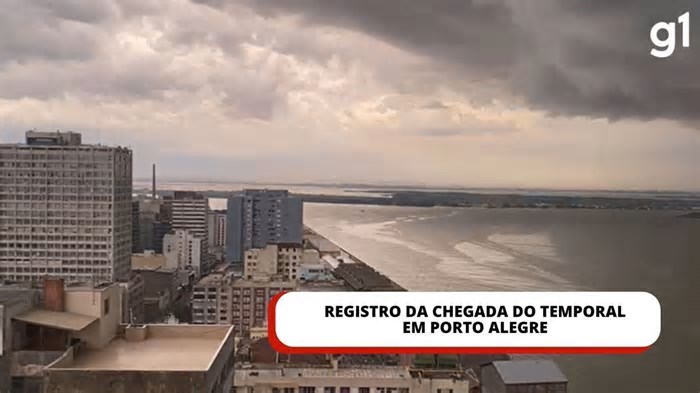 Alagamentos, destelhamentos e queda de árvores: veja como temporal passou por Porto Alegre