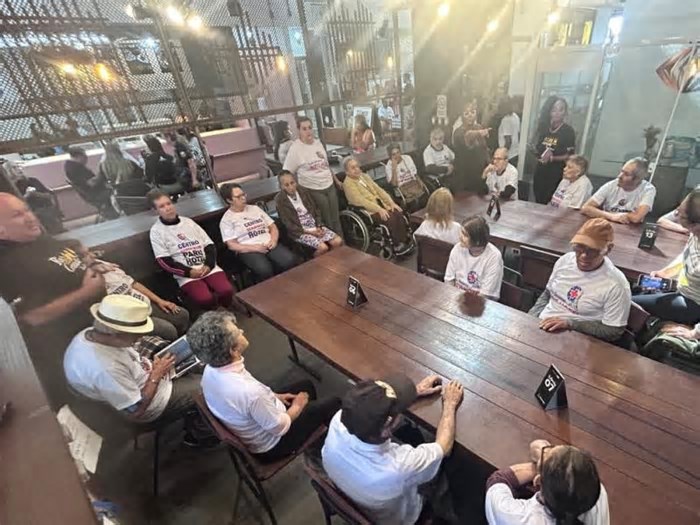 Roda de Conversa reúne idosos para pensar o futuro do turismo em Rio Grande
