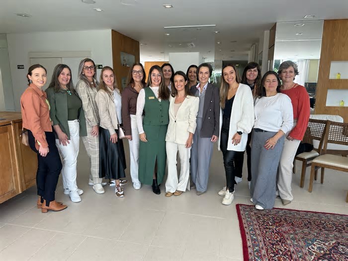 Grupo de mulheres de Teutônia realiza visita técnica a quatro empresas