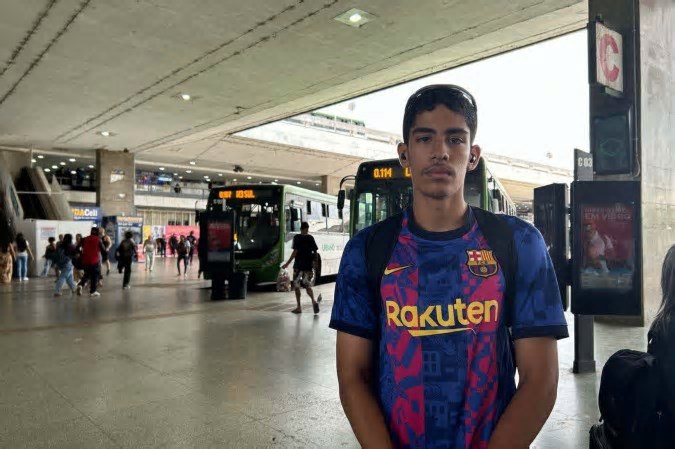 Usuários pedem mais ônibus nos dias de tarifa zero