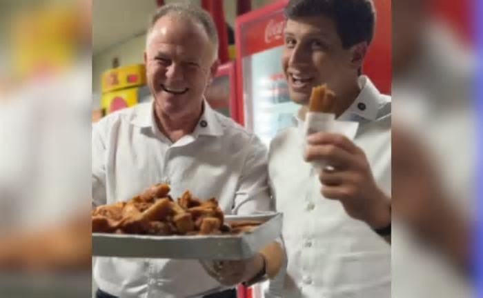 Casagrande apresenta a 'barrinha de cereal' para João Campos