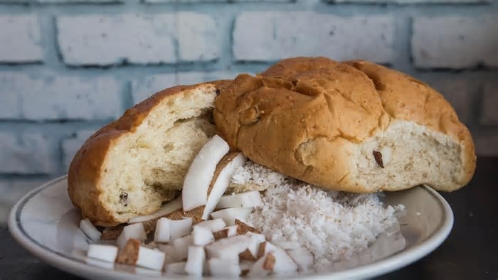 Entenda como o pão de coco se tornou uma tradição de Páscoa no Ceará