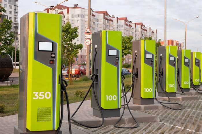 Carros elétricos: esse lugar já tem mais carregadores que bombas de gasolina