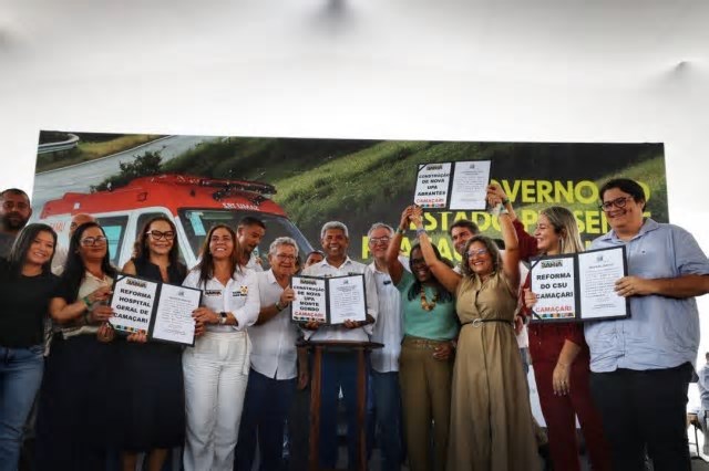 Estado anuncia R$ 245 milhões em investimentos na Bahiafarma e expansão da rede de saúde de Camaçari