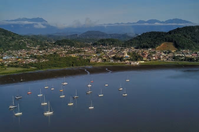 Expoingá, festas regionais e gastronomia movimentam o turismo do Paraná em maio